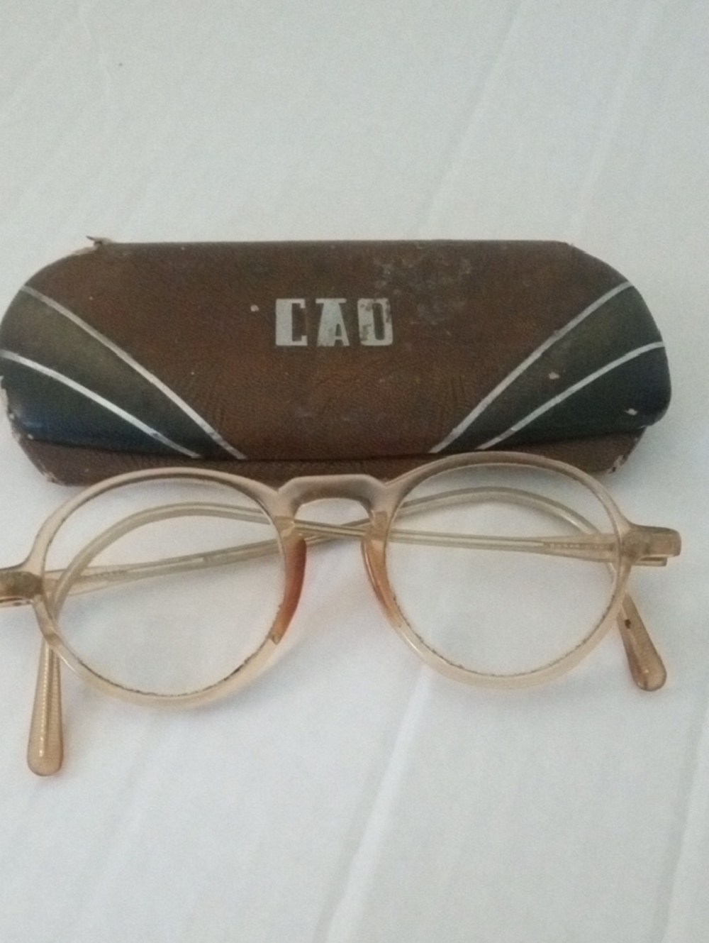 Vintage Clear Round Eyeglasses Crystal Acetate Frames & CAO Hard Case Unisex